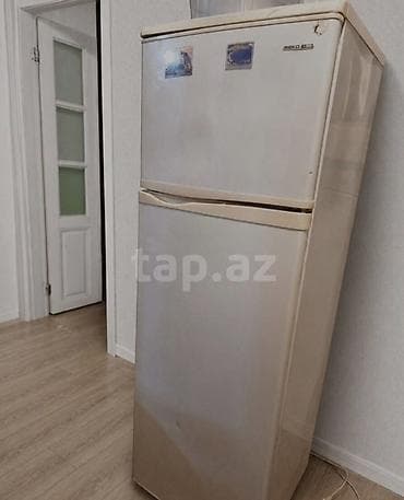 beko: 2 qapılı Beko Soyuducu Satılır, rəng - Ağ — 2