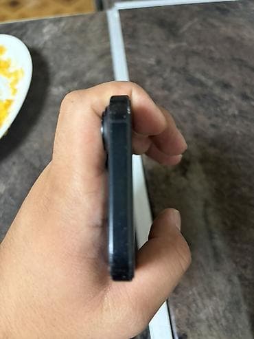 IPhone 16, 128 GB, Qara, Simsiz şarj