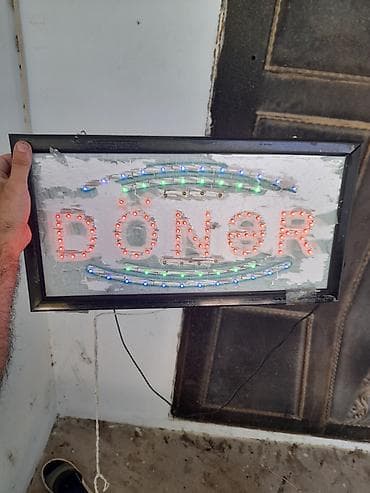 Döner reklamı yaxşı veziyyetdedir.Obyekti tehvil verdiyimçün satıram — 2