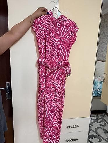 qısa şubalar: Qadın donu – çəhrayı-ağ zolaqlı zebra printi - Model: qolsuz kimi — 4