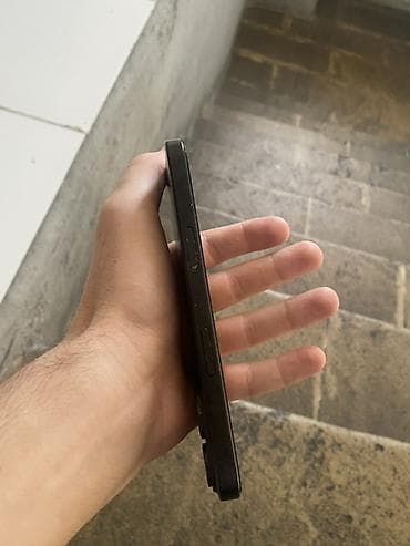 iphone 12 128 ikinci el: IPhone 16, 128 GB, Qara — 4