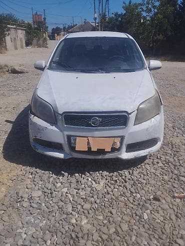 luaz satilir: Ravon Nexia: 1.5 l | 2017 il 486000 km Sedan — 6