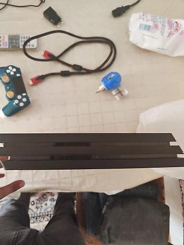 panel cit: Sony PlayStation 4 Pro oyun konsolu Xüsusiyyətlər: - PS4 Pro korpusu — 2
