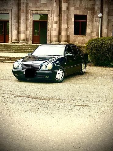 sprinter satisi: Mercedes-Benz E-Class: 2.2 l | 1997 il Sedan — 3