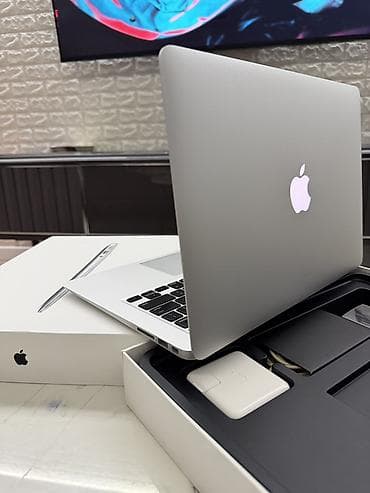 en ucuz apple macbook pro: İşlənmiş Apple MacBook, 13.1 ", Intel Core i5, < 128 GB — 3