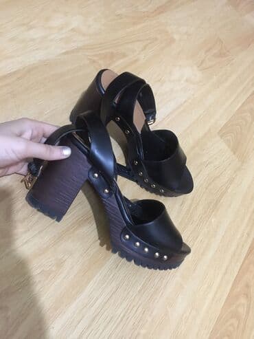 basanoşkalar 2023: Ölçü: 37, rəng - Qara, Yeni — 1