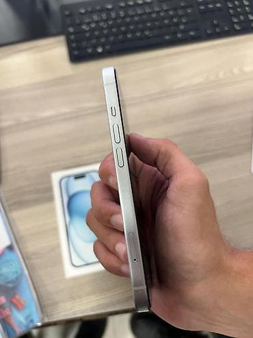 iphone se 2023: IPhone 15, 128 GB, Ağ — 2