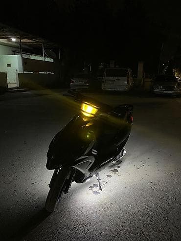 motosikle: 80 cub ideal mopeddi avtamat mon herciyle biryerde endirim olunacağ — 3