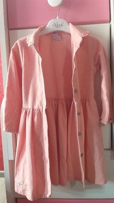 leopard uşaq paltarları: 2,3 yaş
1,2 defe geyinilib
Rozvu və ağ kalkotkayla çox gözəl qalır — 1