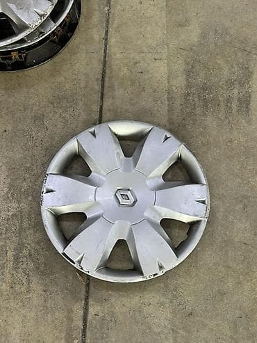 reno tondar: İşlənmiş Kolpak Renault R 15 — 2