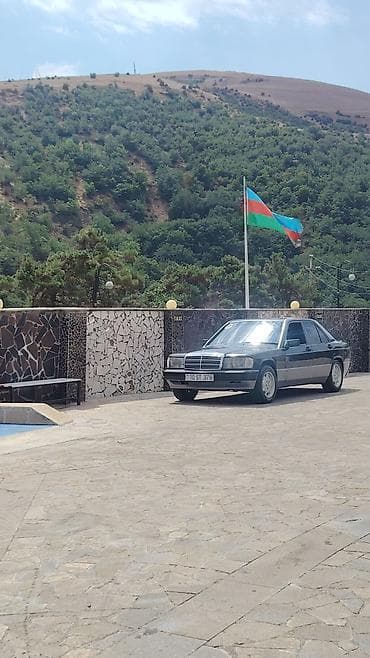 Avtomobil satışı: Mercedes-Benz 190 (W201): 1.8 l | 1992 il Sedan — 4