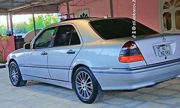 mercedes benz 208 d: Mercedes-Benz C-Class: 2.3 l | 1999 il Sedan — 3