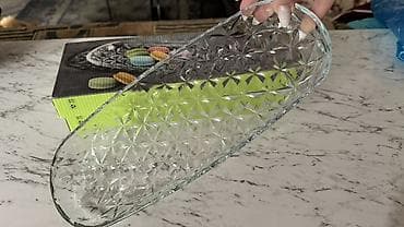 uzerlik qabi: Şüşə servis qabları – uzun, ovala yaxın forma - Material: qalın — 2