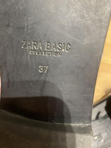 Мокасины и лоферы: ZARA BASIC Collection qadın loaferləri

- Rəng: qara (parlaq lak) — 3