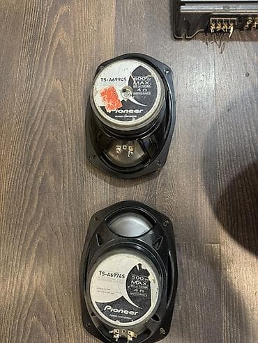 Avtoelektronika: Avtomobil üçün səs sistemi dəsti Komplekt: - 4 ədəd Pioneer koaksial — 2