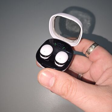Динамики и колонки: Новый Беспроводные (Bluetooth) Наушники, цвет - Белый — 1