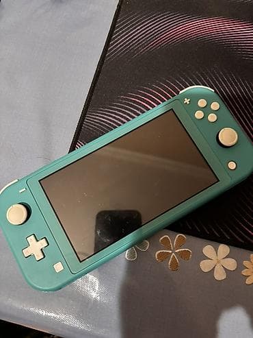 PS5 (Sony PlayStation 5): Nintendo Switch Lite в хорошем состоянии. Не прошитый. Из купленных — 1