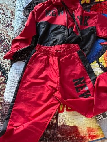 İdman dəsti, S, rəng - Qırmızı lalafo.az -da İdman dəsti, S, rəng - Qırmızı