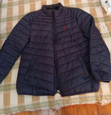 cins pencekler 2022: U.S. Polo Assn. kişi montu – lacivərt rəng. - Modell: yüngül, şişmə — 2