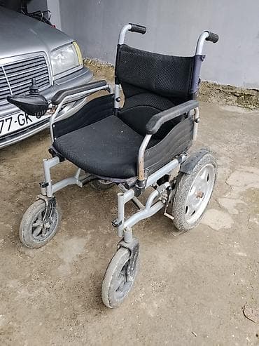 Yerimək üçün arabalar, çəliklər, əsalar, rollatorlar: Elektrik təkərli araba - Joystick idarəetməsi: sol qoltuqaltında — 1