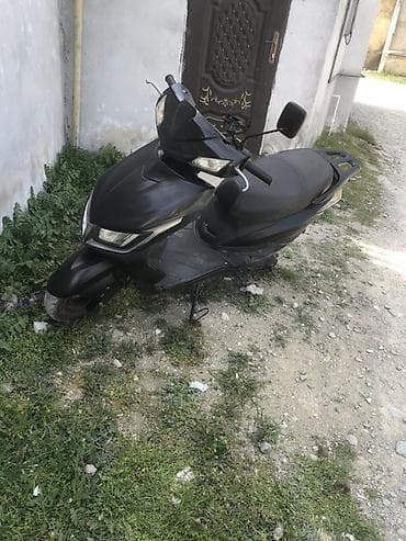 elektra skuter: Salam gündelikde verilir günlük 10 manat + 15 qalmaq şerti iyle — 6