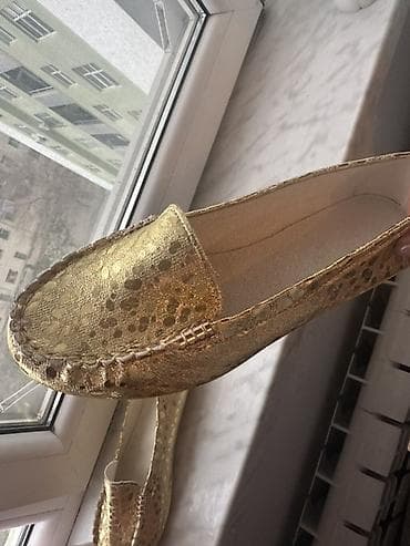 Qızılı rəngli mokasin ayaqqabılar - Model: mokasin/löfler tipli -