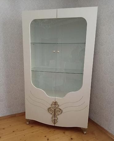 dola: Qorka 70 manat .Ideal veziyyetdedir .Catdirilma odenisle .Unvan — 1
