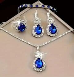 xari bulbul sancaq: ZƏRGƏRLİK DƏSTİ – parlaq damla formalı daşlarla — 12