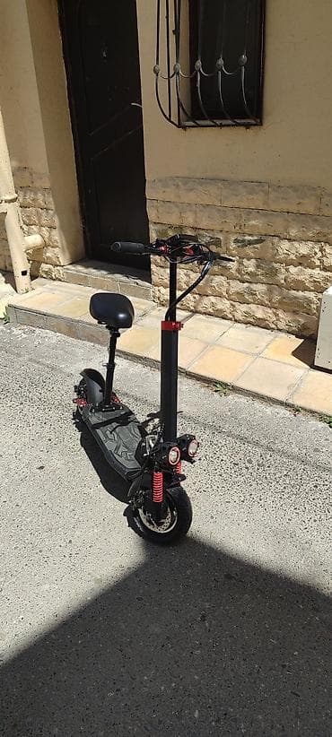 suktur: İşlənmiş Elektrik samokat 10", 751 - 1000 Vt, > 45 km/s — 4