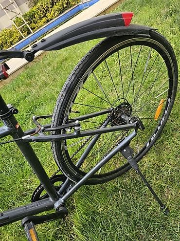 velasipedlər: 650 azn alınıb qətiyyən istifadə olunmayıb . 4 aydır qalıb həyətdə — 7