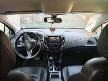 chevrolet matiz: Chevrolet Cruze sedan – ağ rəng, Ecotec benzin mühərriki və avtomatik — 6