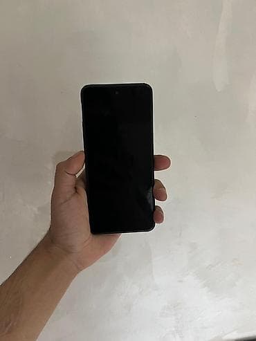 iphone 7 telefonunu al: Telefon ideal veziyetde heç bir problemi yoxdur her şeyi işlekdir — 8