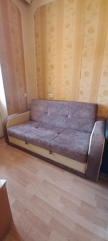 divan: Qonaq otağı üçün rahat divan.yaxsı veziyyetdedir.unvan.gunesli - — 1