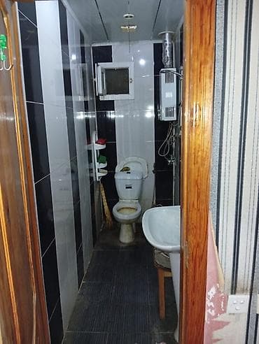 sabuncuda ev: 2otaqlı mənzil – mətbəxli 2 ci mərtəbə Plan və otaqlar: - 1 ayrı — 6