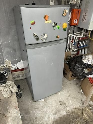 ev kinoteatri: İkiqapılı soyuducu “Dnepr” (üst kamera – dondurucu, alt kamera – — 2