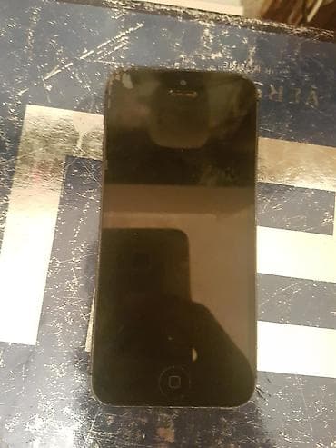 Antik madel telefon tam idial veziyetdei qesheng ishdiyir — 1