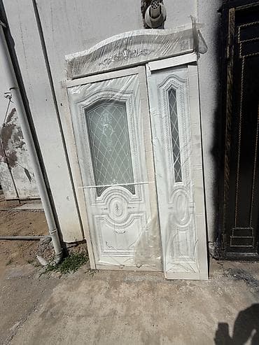 qapi dekoru: Ağ rəngli dekorativ giriş qapısı dəsti - Material: metal karkaslı — 1