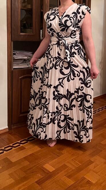 ziyafət donu: Baha alinib .1 defe geyinilib tezedir deffekt yoxdur — 2