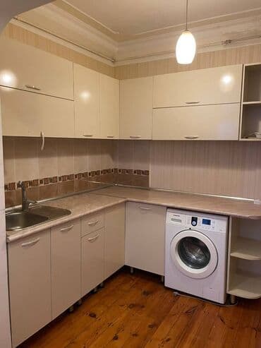 otaq yoldaşı qız: Suraxanı rayonu Yeni Günəşli qəsəbəsində köhnə tikili 9 mertebeli — 10