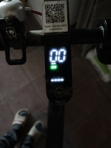 самокат детский: Б/у Электросамокат 10", 251 - 350 Вт, 26 - 35 км/ч, Самовывоз — 7