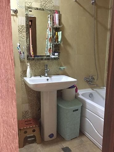 Дома: Ev xirdalanda yerlesir.yolun qiraginda mətanət A ilə uz be uz — 5