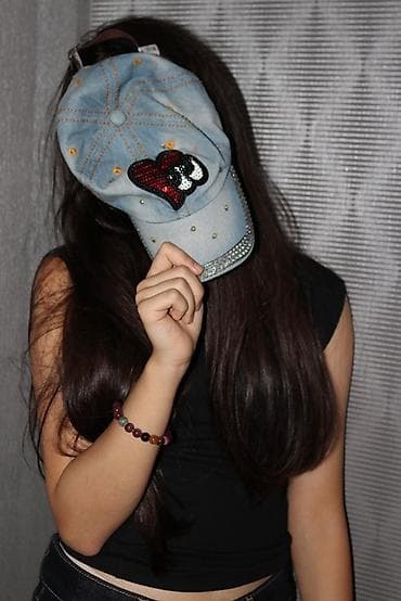 Denim beysbol papağı - Material: açıq mavi cins parça - Üz hissəsi