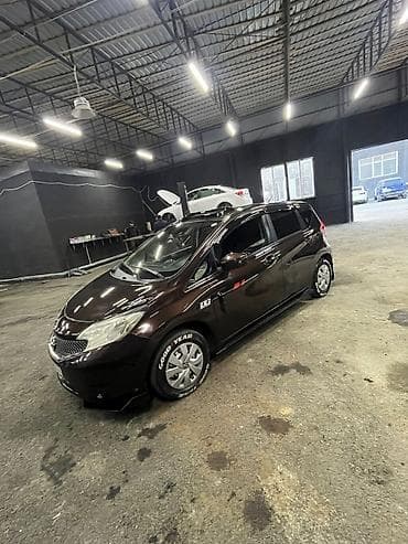 Автозапчасти: Nissan Note, qəhvəyi rəngli şəhər hetçbeki - Kuzov: 5 qapılı, kompakt — 1