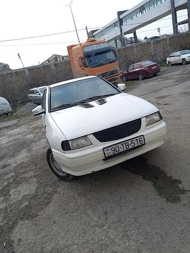 Vosvagen.polu.1996 masin yaxsi vezyetdedir barter var usde pulnan lalafo.az -da Vosvagen.polu.1996 masin yaxsi vezyetdedir barter var usde pulnan