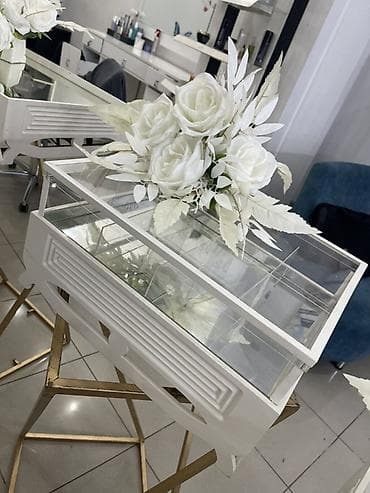 37: 11 ədəd xonça satılır.Vəziyyətləri çox yaxşıdır.Başqa model — 7