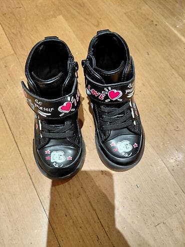 Детский мир: Uşaq botları – qrafiti dizaynlı, yüksək boğaz, qara rəng - Brend — 1