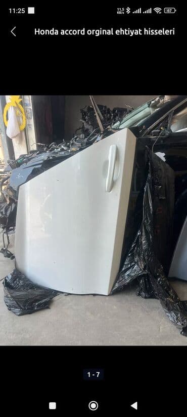 Şüşələr: Honda Accord üçün qapılar müxtəlif rənglərdə təklif olunur. Bu qapılar — 5