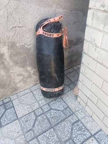 заказать боксёрскую грушу: Boks üçün asqılı zərbə çantası. - Material: xarici səth möhkəm — 1