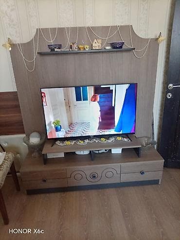televizor per page 40: İşlənmiş, Düz TV altlığı, Polkalı, Şüşəli, Türkiyə — 3