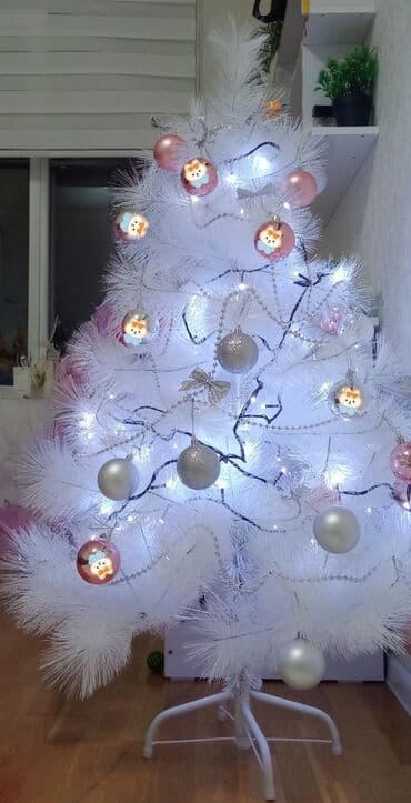 Tecili ucuz qiymete aq yolka. Dekor ve isiqlarla. 120 cm. 30 Azn lalafo.az -da Tecili ucuz qiymete aq yolka. Dekor ve isiqlarla. 120 cm. 30 Azn